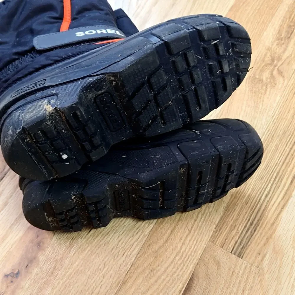 Sorel Children's Flurry™ winter boots. size 2